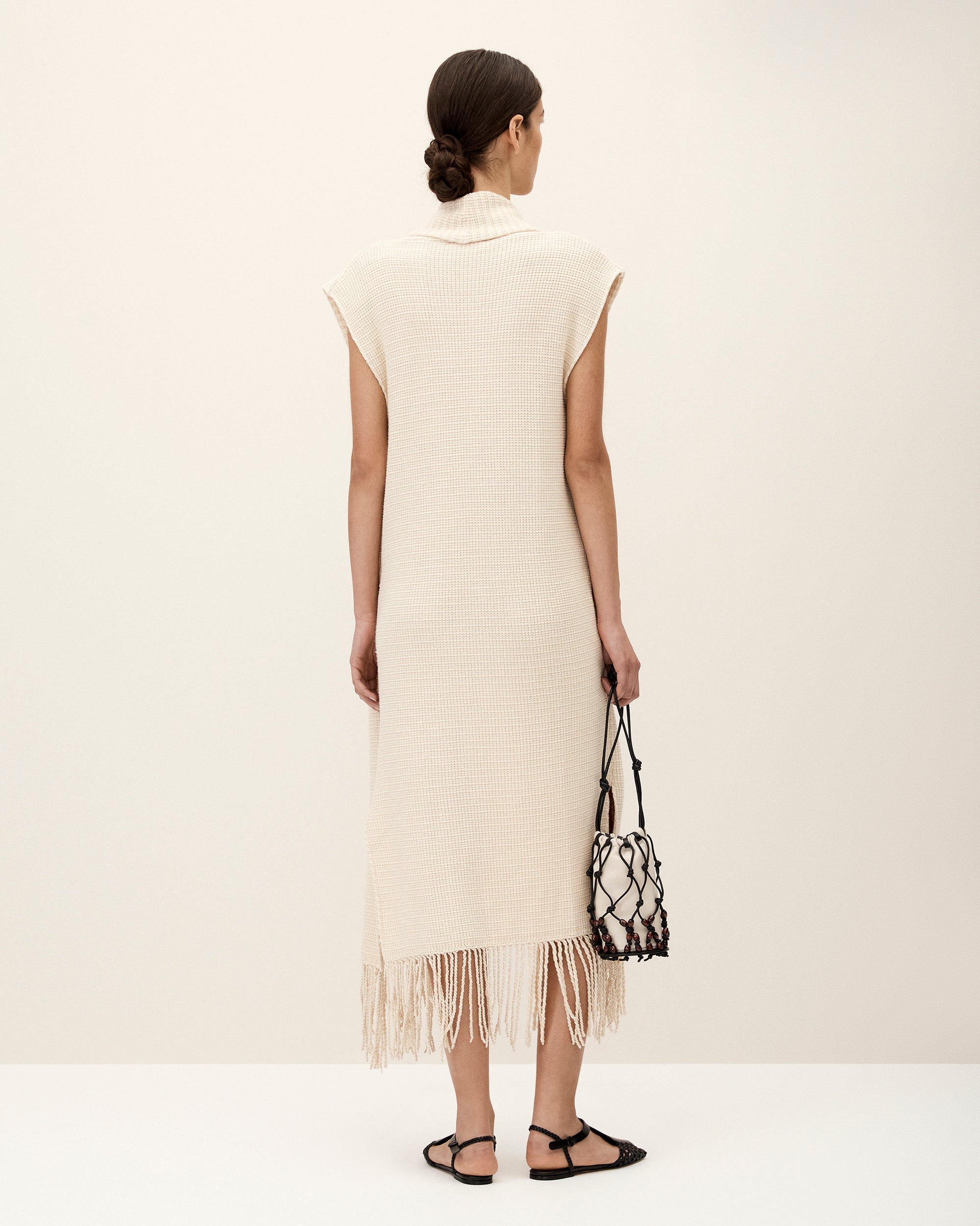 COMMAS RESORT 2024 Cream Knitted Beach Robe