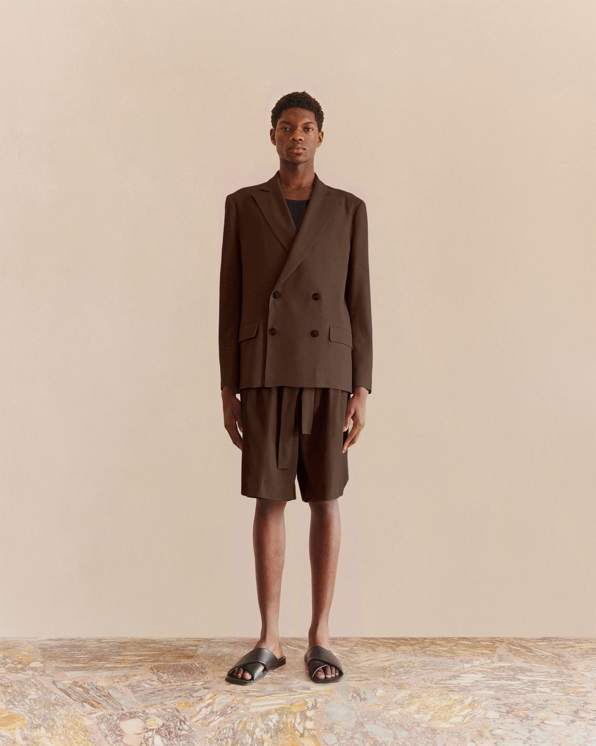 Classic Tailored Shorts Chocolate - COMMAS