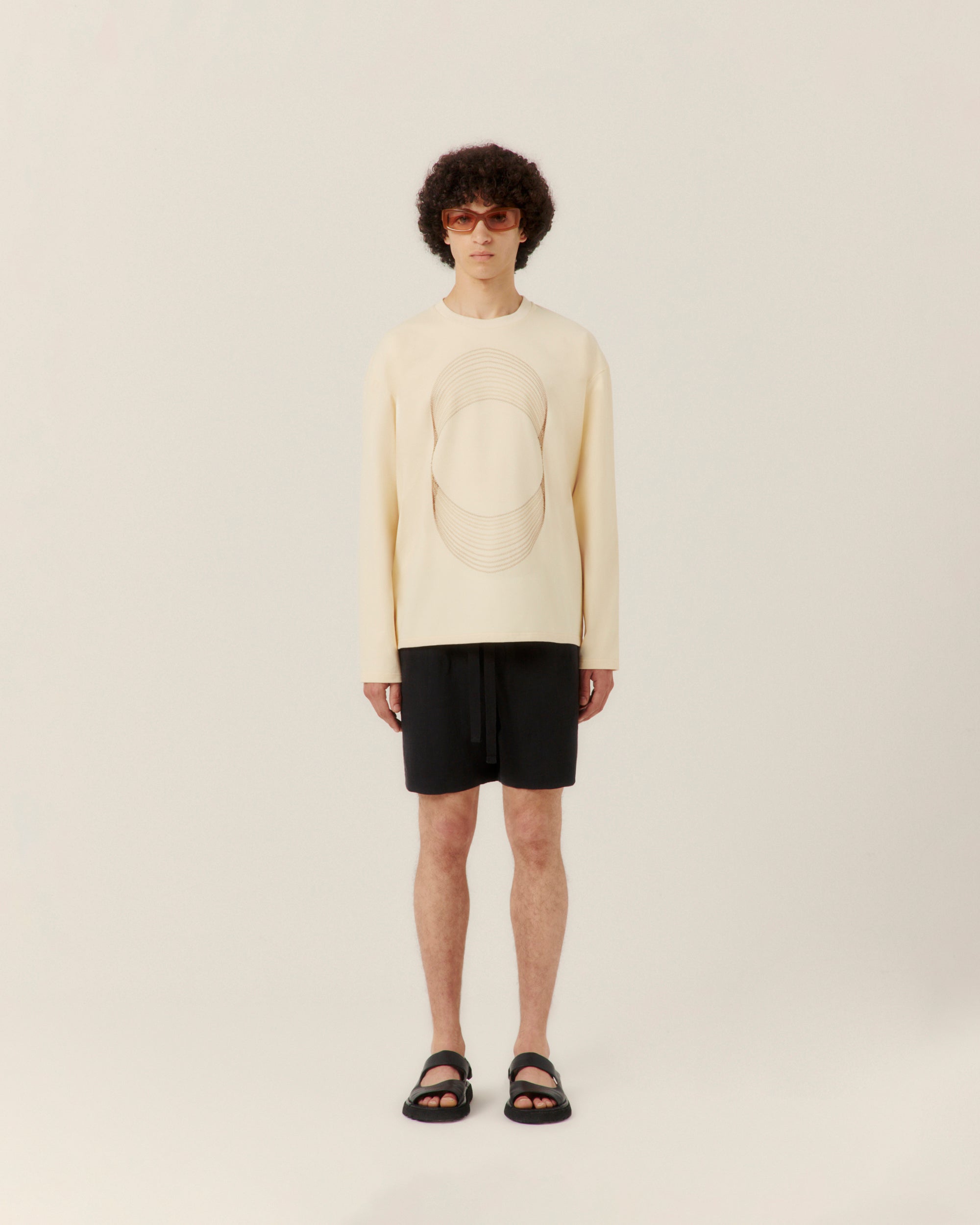 Sunwaves Embroidered Crewneck