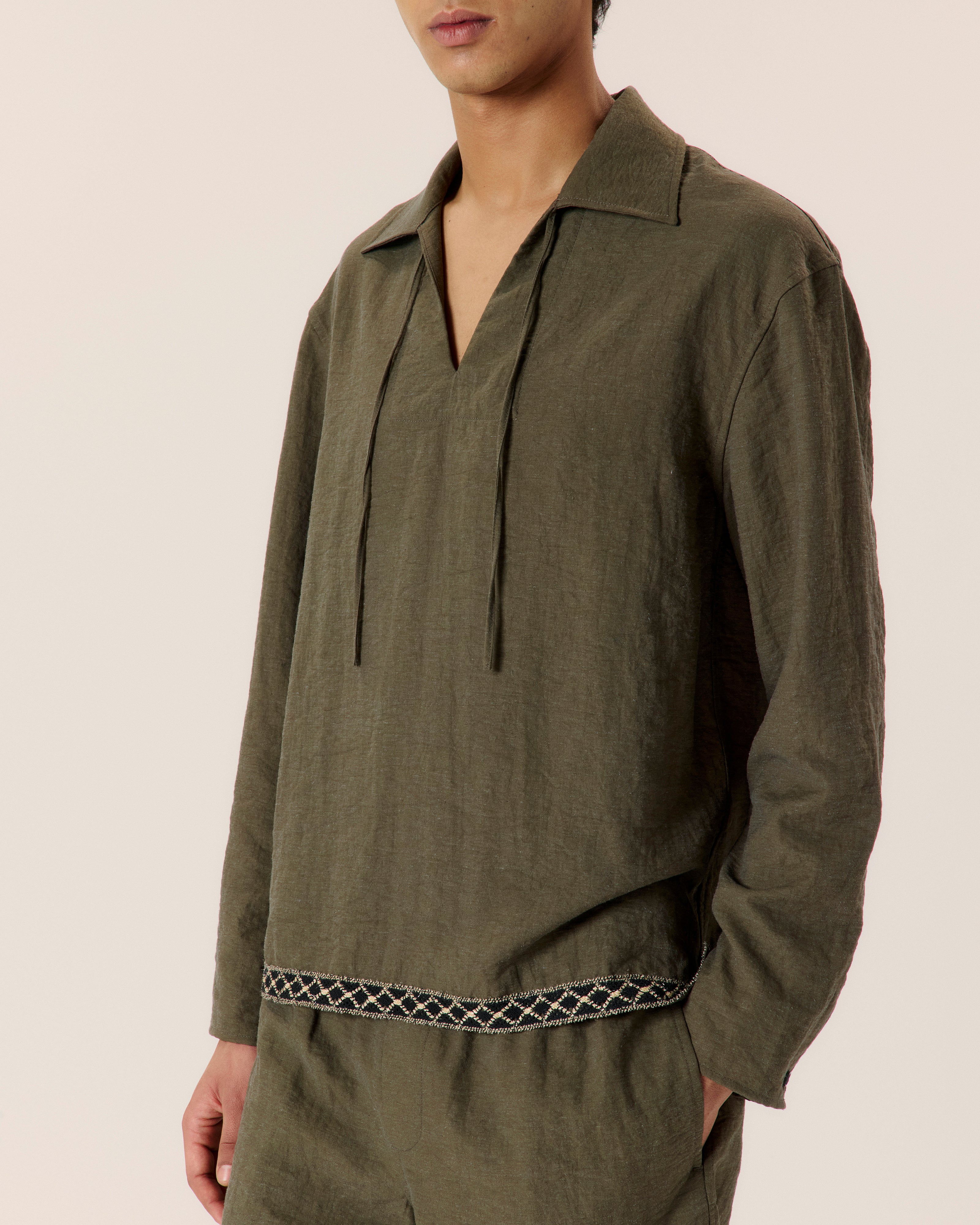 Resort Front Tie Shirt - COMMAS