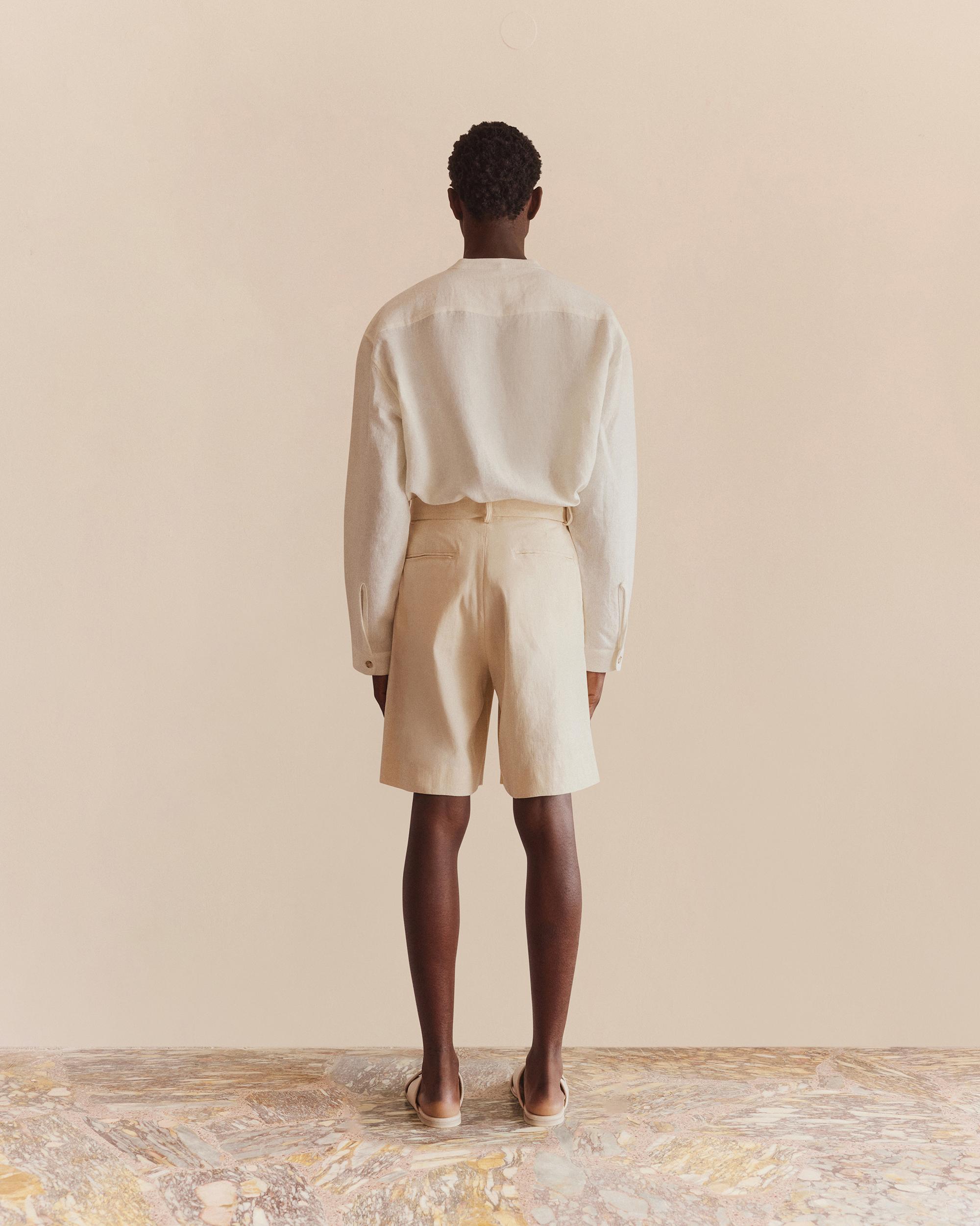 Classic Tailored Shorts Cream