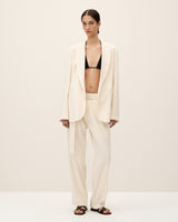 COMMAS RESORT 2024 Cream Shawl Collar Jacket and Tailored Trousers
