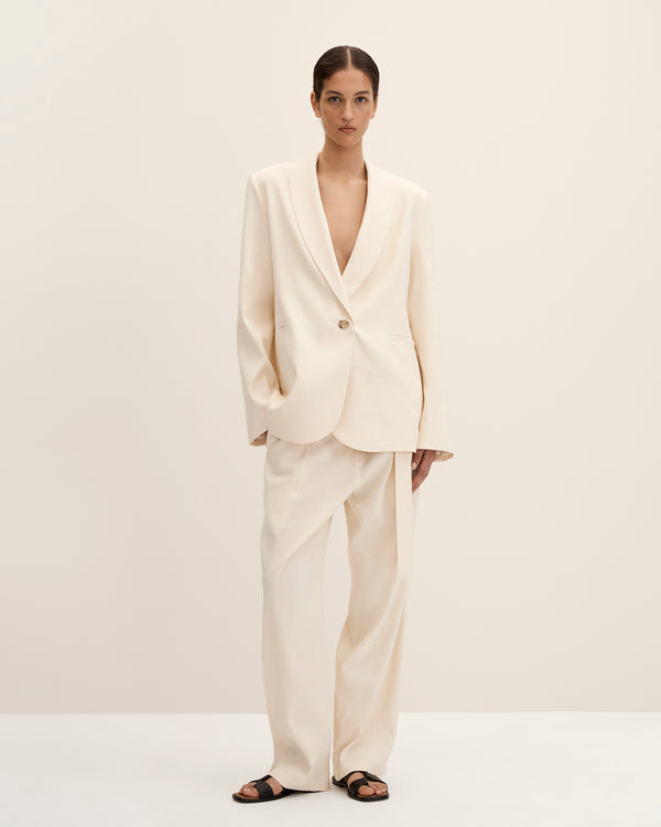 COMMAS RESOR 2024 Cream Shawl Collar Jacket and Tailored Trousers Set